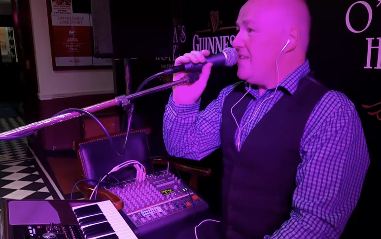 COLM BARRY LIVE MUSIC