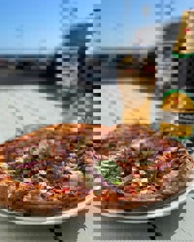 Pizza Outside O Sheas